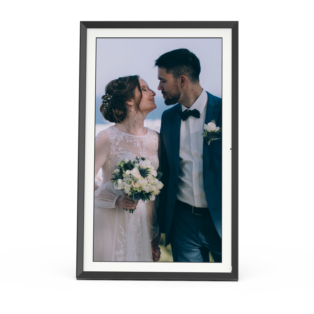 PF1501 - 15.6'' Digital Photo Frame Multi-Function with Remote