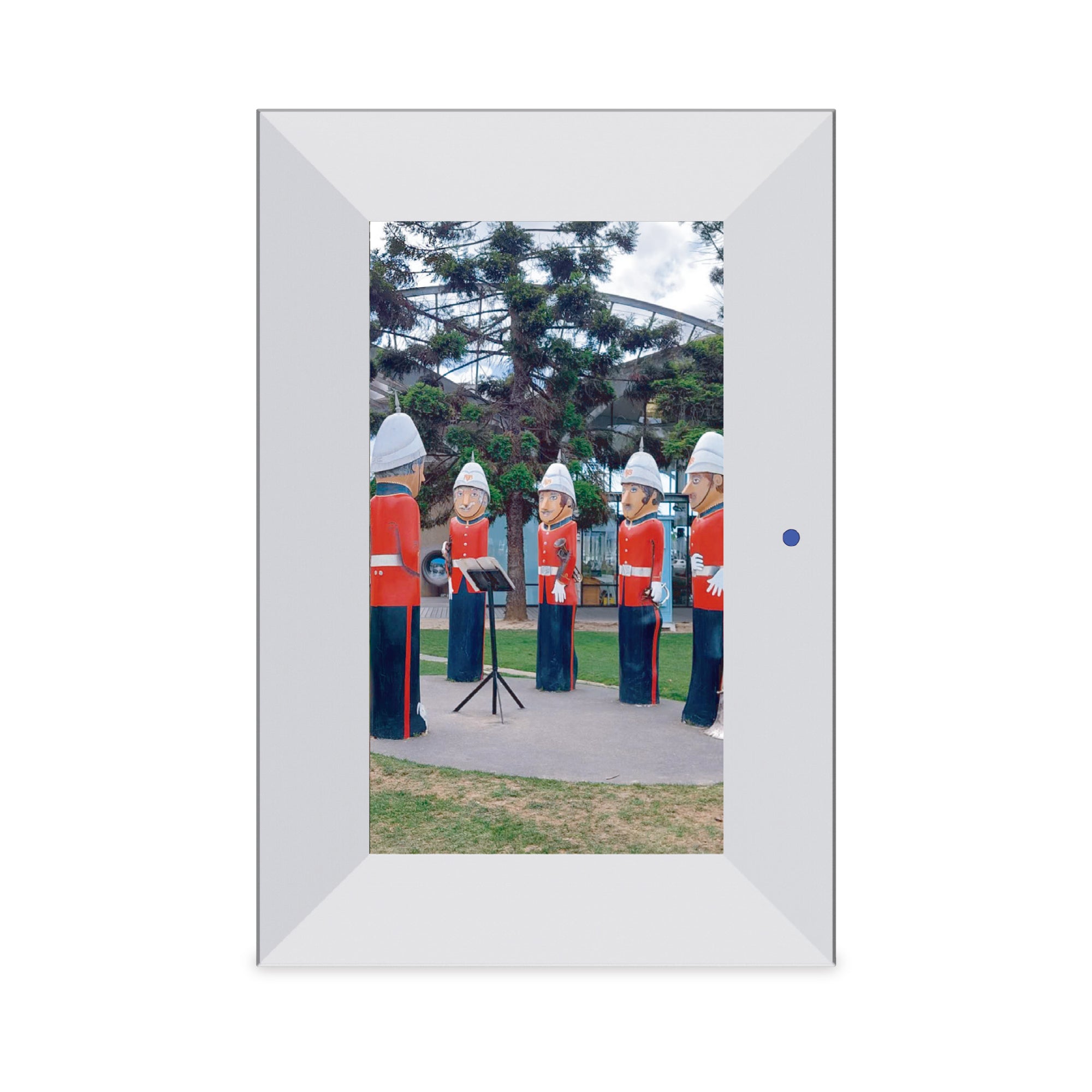 PF7006 - 7'' Digital Photo Frame with IPS panel, Remote  and 8 G internal memory